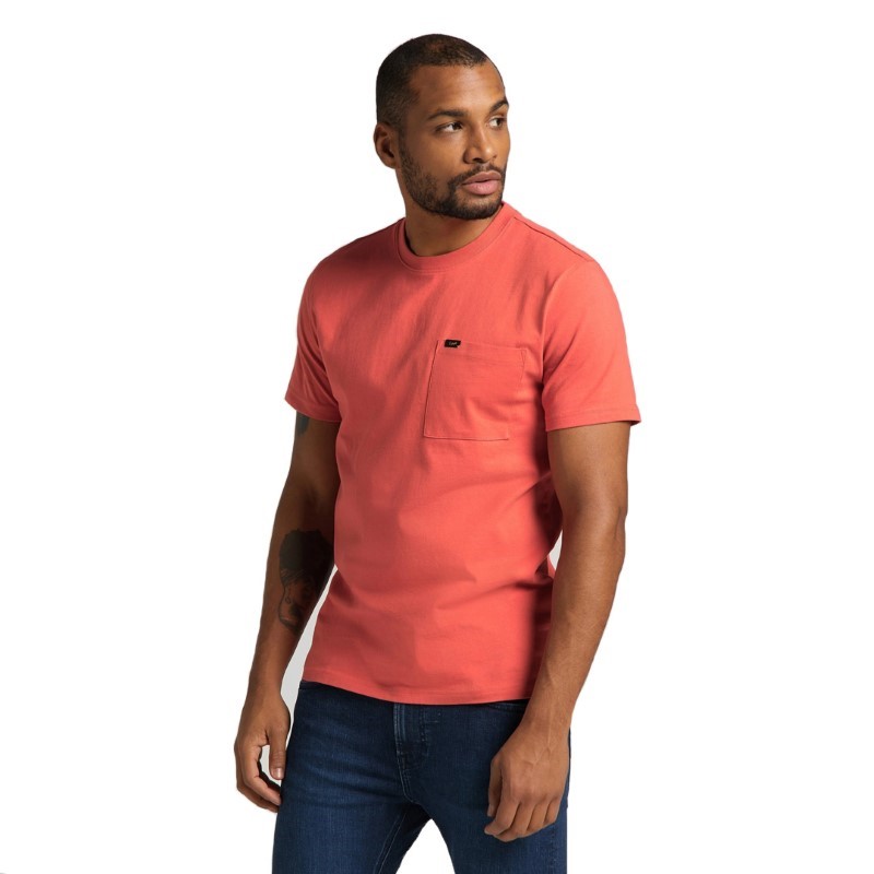 lee-pocket-men-tee-washed-red-l64p-sw-qm-alt.jpg