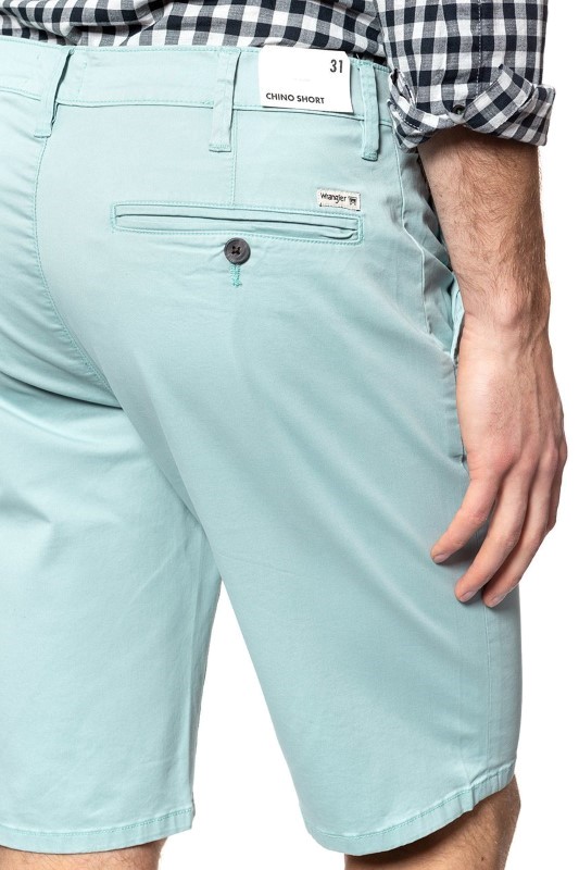 pol_pl_SPODENKI-WRANGLER-CHINO-SHORT-MIST-BLUE-W14AWA078-21139_1.jpg