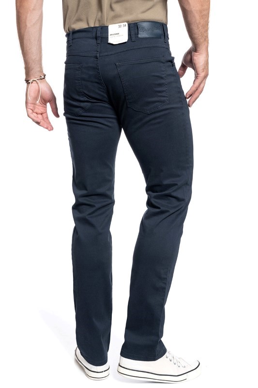 pol_pl_SPODNIE-MESKIE-WRANGLER-ARIZONA-NAVY-W12OXB114-22548_6.jpg