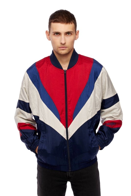 pol_pl_WRANGLER-80S-SHELL-JACKET-NAVY-W4B3XJ114-4590_1.jpg