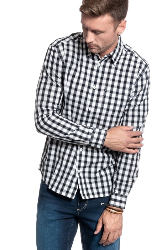 pol_pl_WRANGLER-LS-1-PKT-SHIRT-REAL-BLACK-W5A14MXW5-23191_1.jpg