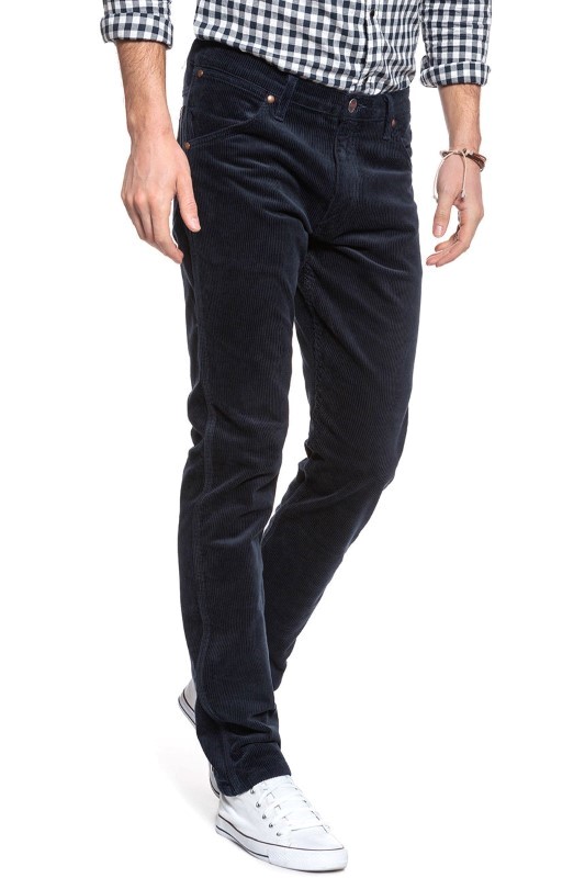 pol_pl_WRANGLER-SPODNIE-MESKIE-11MWZ-NAVY-W1MZA2114-22590_2.jpg