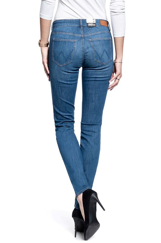 pol_pm_SPODNIE-DAMSKIE-WRANGLER-SLIM-DARK-FEATHER-W28LJI14S-22951_8.jpg