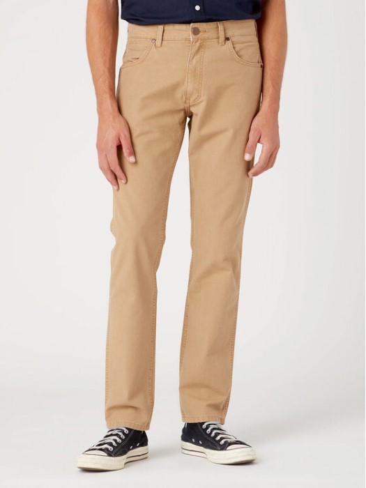 wrangler-panteloni-uphasmatino-w15qdrc20-mpez-straight-leg.jpg