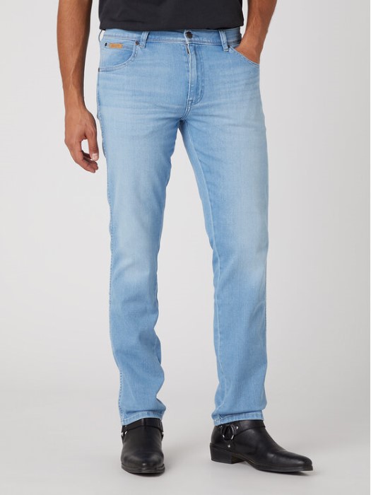 wrangler-tzin-texas-w12sxpz87-112330698-mple-authentic-slim-fit.jpg