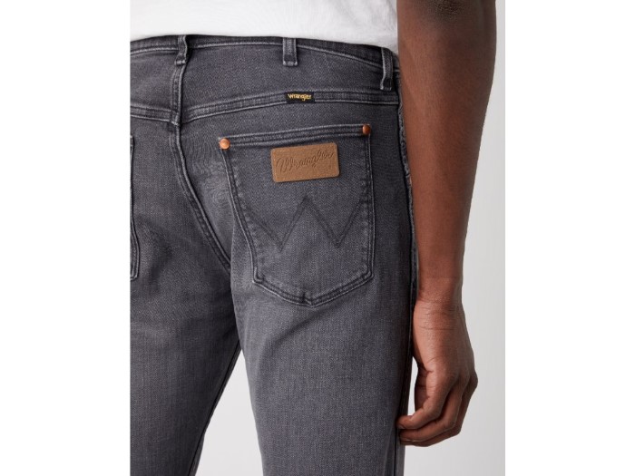 18906-3_panske-dziny-wrangler-w1mz29410-112341386-11mwz-saloon