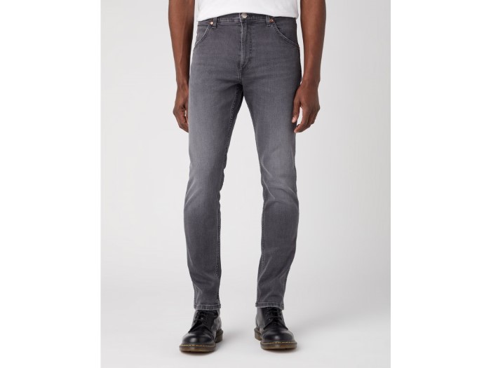 18906_panske-dziny-wrangler-w1mz29410-112341386-11mwz-saloon