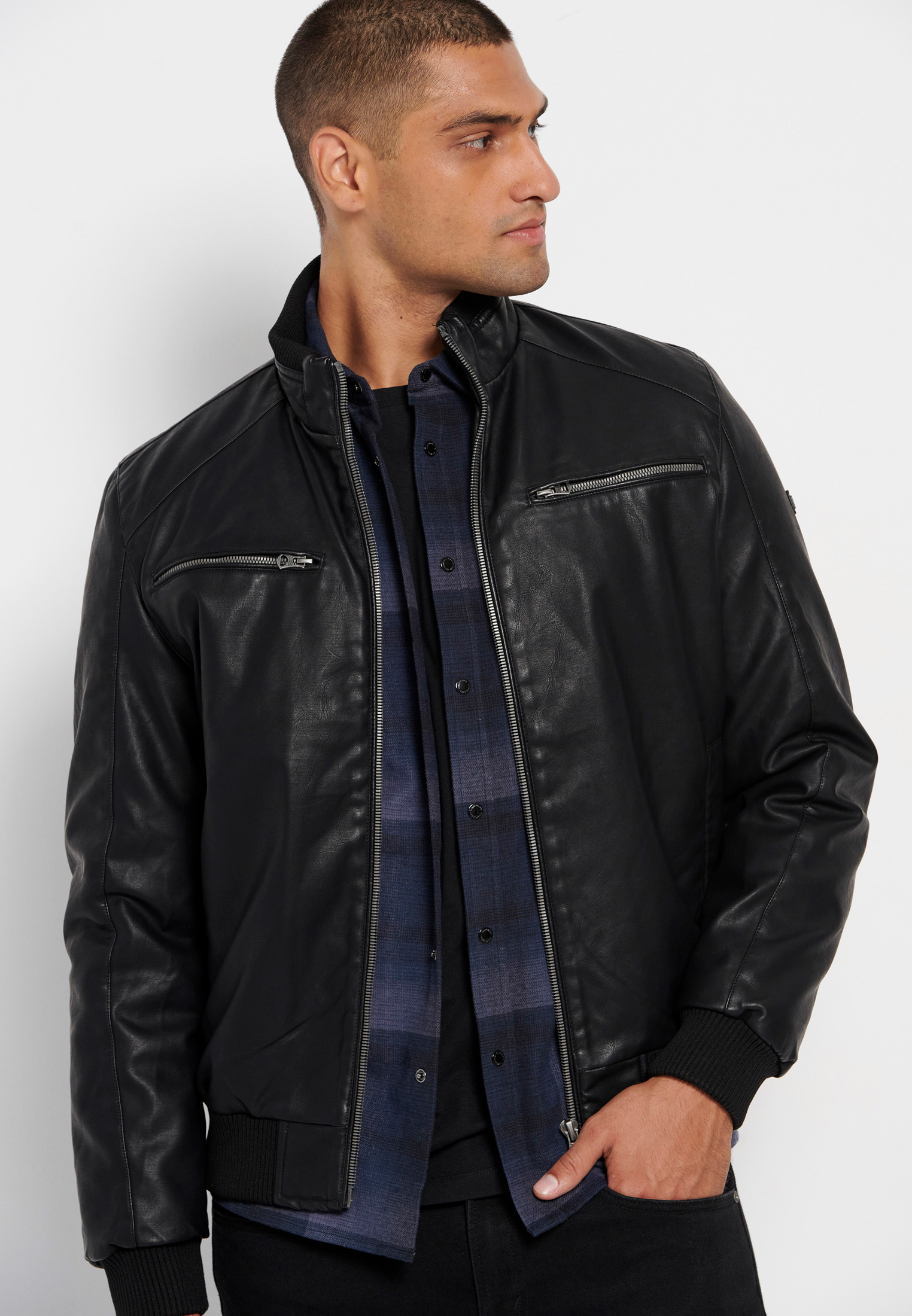 FBM008-062-01_BLACK_4