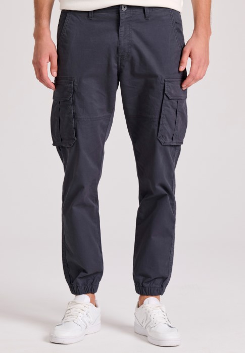 GAM009-530-02_ANTHRACITE_1