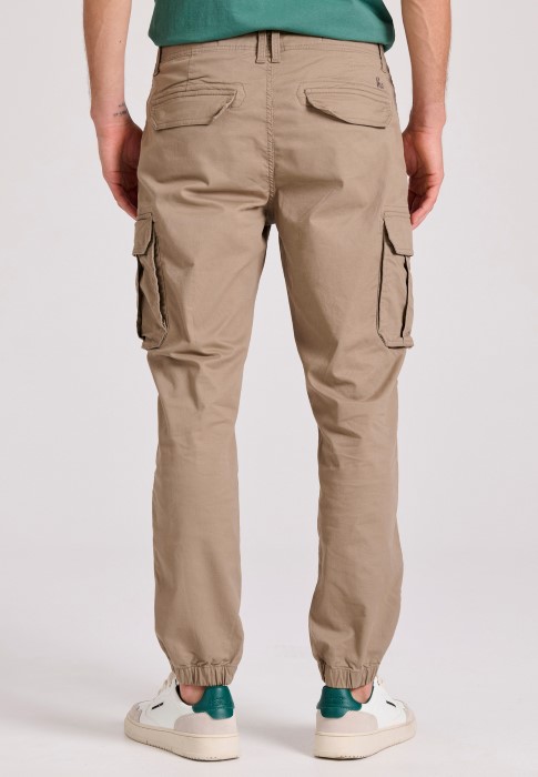 GAM009-530-02_CIGAR_3