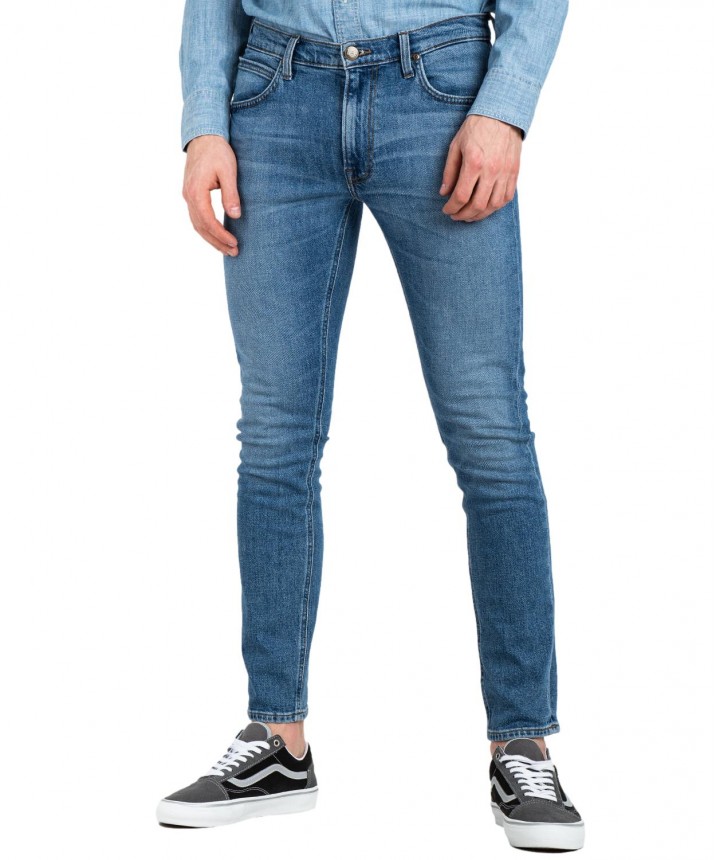 L719IAC19_01-717x860