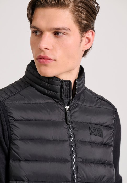 GAM010-501-01_BLACK_3