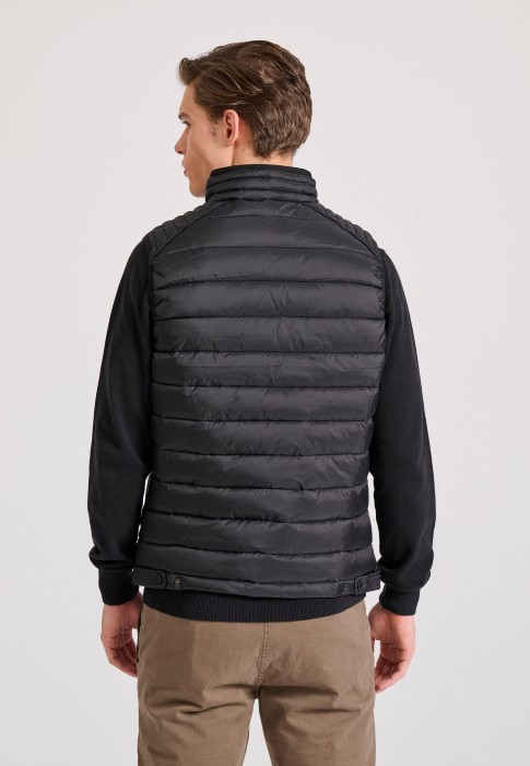 GAM010-501-01_BLACK_4