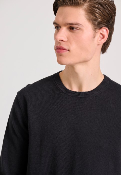 GAM010-501-09_BLACK_3