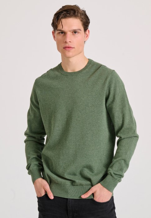 GAM010-501-09_DK GREEN MEL_1