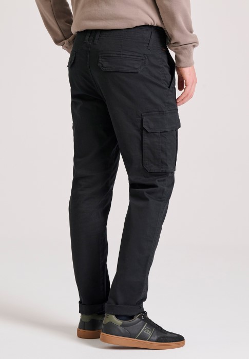 GAM010-502-02_BLACK_3