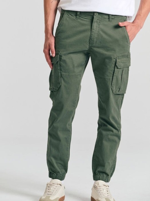 GAM012-530-02-FOREST-NIGHT-1